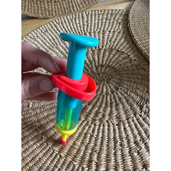 CocoMelon Doctor play set shot syringe - Picture 5 of 6